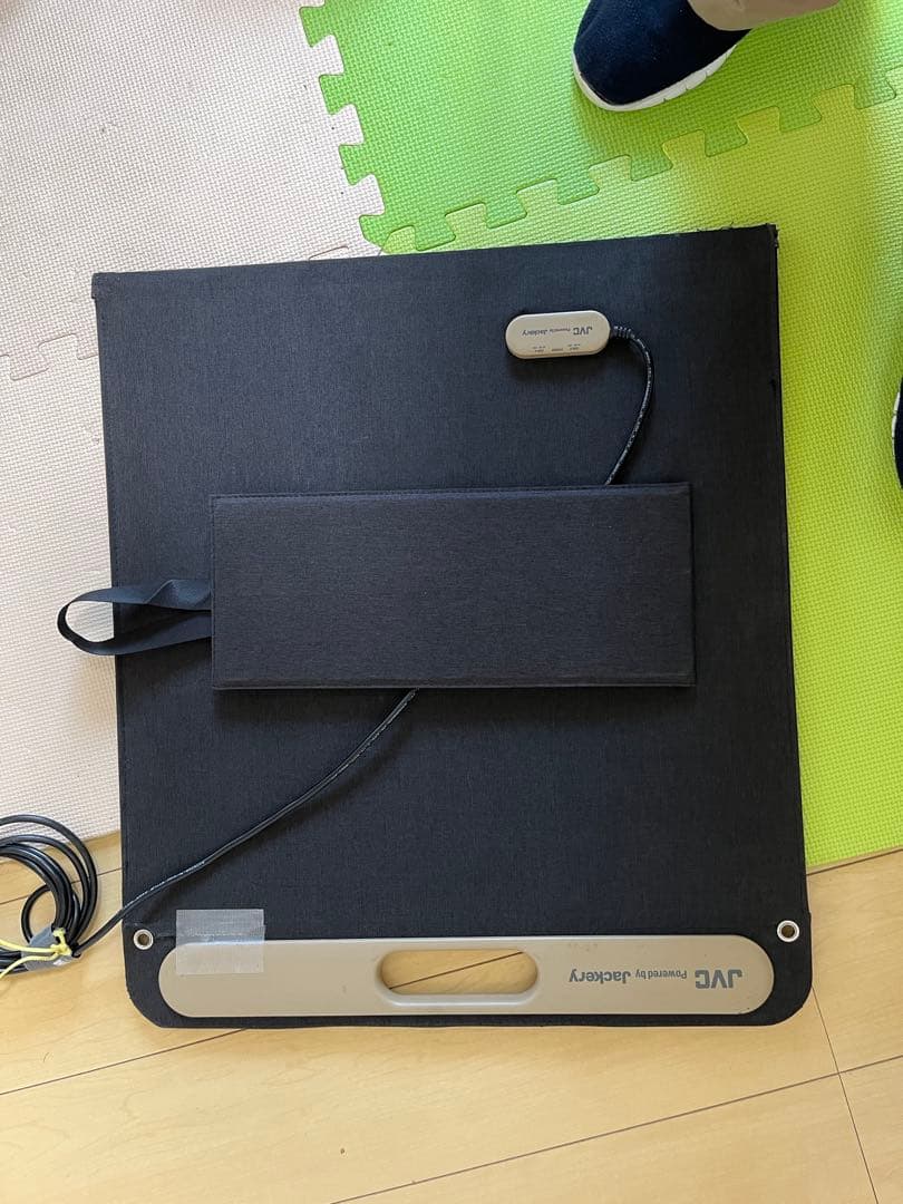 JVC Powered by Jackery ポータブルソーラーパネル