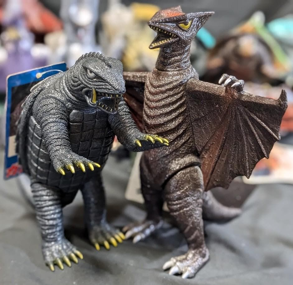 昭和～平成ガメラ＆対戦怪獣（バンダイ）ソフビ タグ付コンプリート17体セット