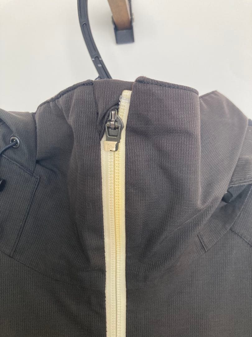 Burton AK上下セットMサイズ