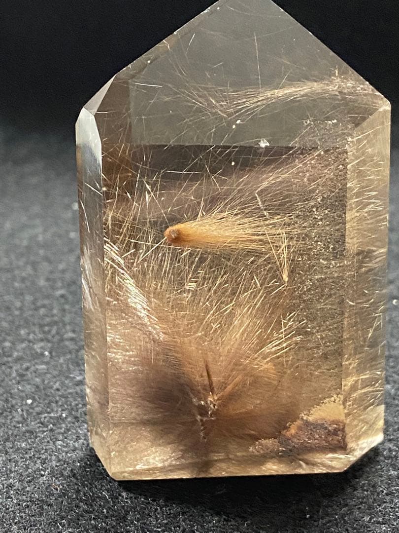 スモーキールチルクォーツ　ポイント