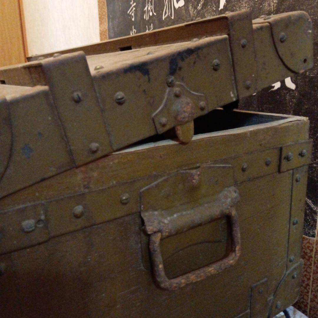 旧日本帝国陸軍稀少レア日清日露〜太平洋戦争当時物重厚古鉄金具留付木製軍装備軍隊箱