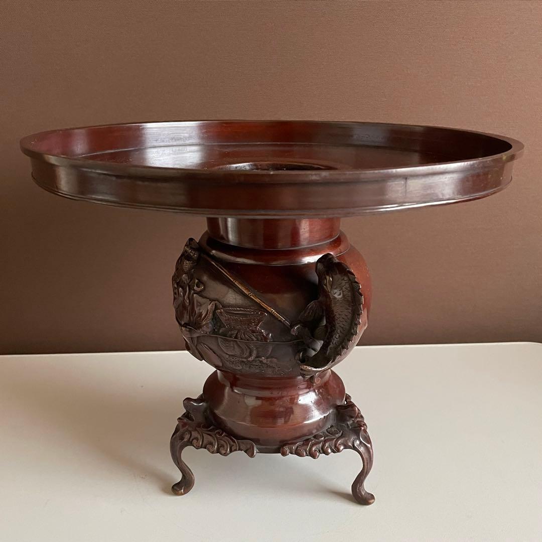 シ*イ様 銅花器 薄端 金工師 五郎三郎 恵比寿文 鯛彫双耳 三足 重さ3.6k