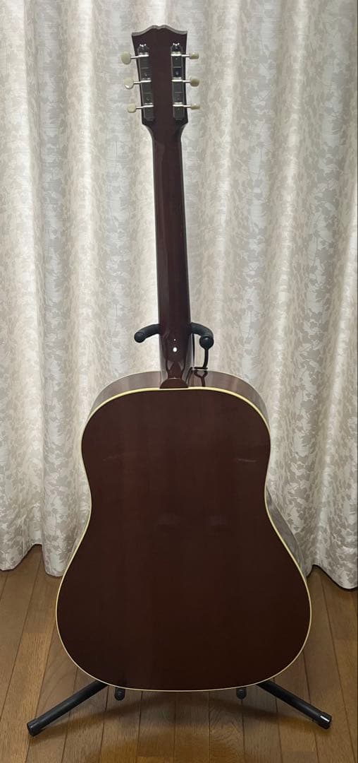 新品同様 Gibson J-50 2022年 ケース付き