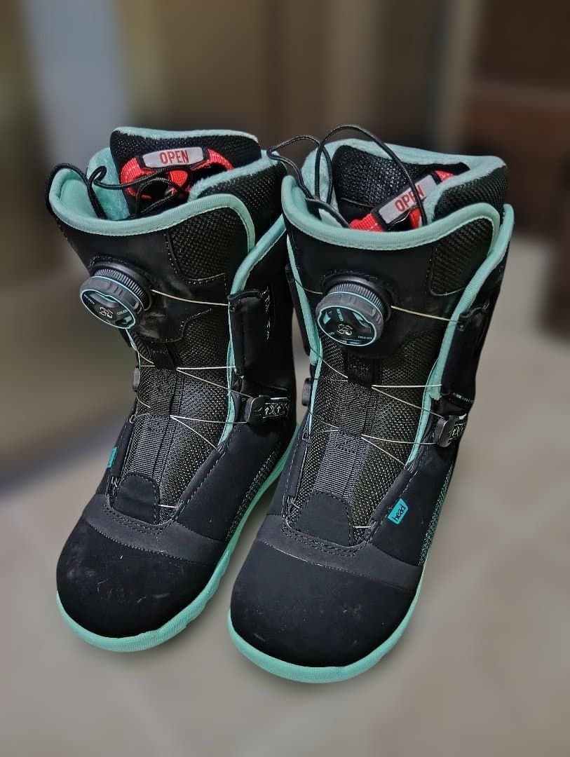 美品　head　Three スノーボードブーツ 23.5cm