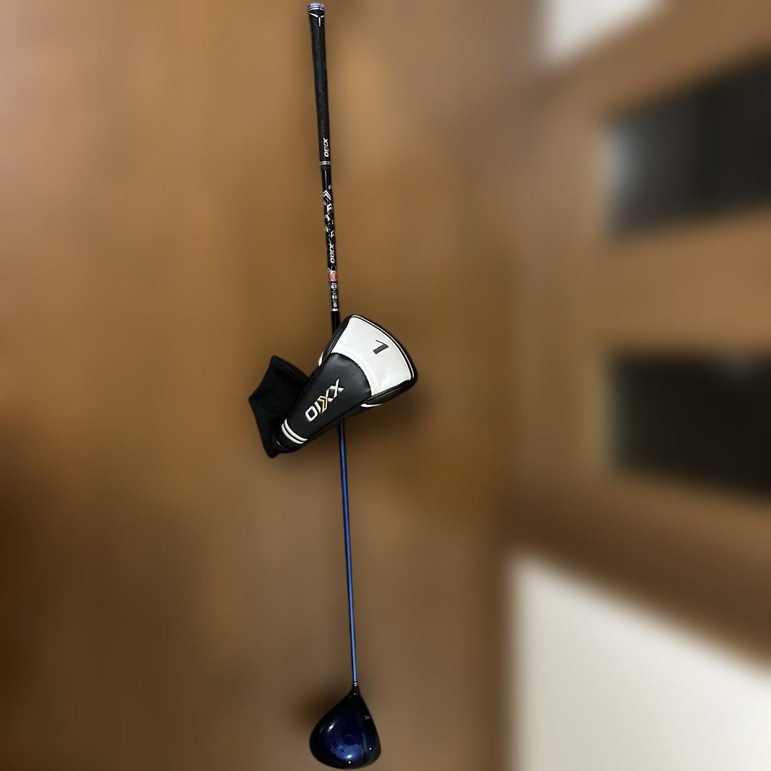 ゼクシオ XXIO イレブン11 ドライバー 1wグリップ新品交換済 カバー付