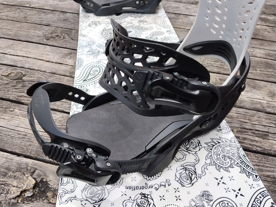 スノーボード 2点セット 極道神風蹴 空人 142cm FLUX PR