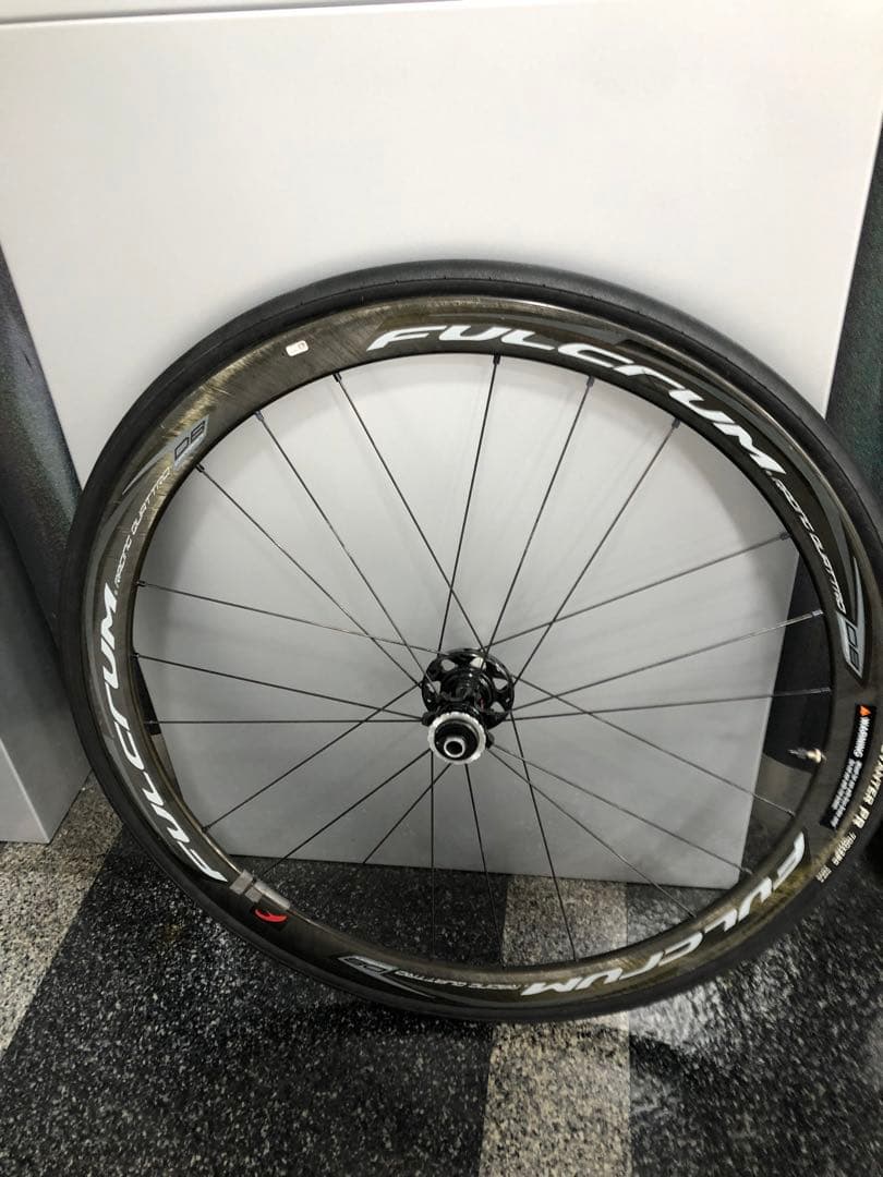 ゆんフルクラム　レーシング　クアトロ　ディスク　カーボンホイール