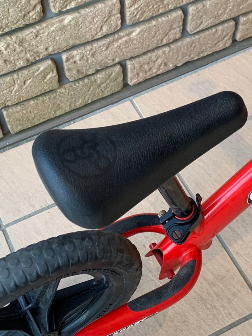 【美品】ストライダー スポーツモデル 12インチ　日本正規品