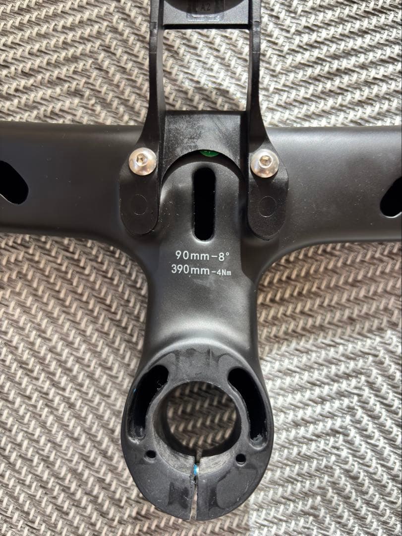 グストアタッキーカーボンハンドル