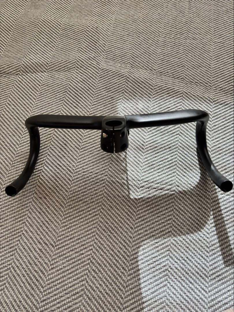 グストアタッキーカーボンハンドル