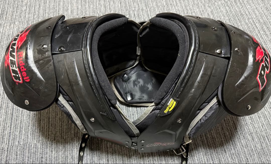 【値下げ】リデル Riddell Power SPK ショルダーパッド　ブラック