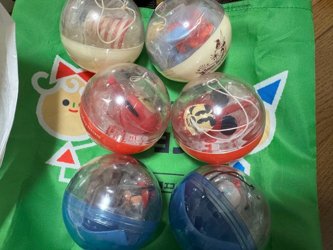 ディズニーリゾート ガチャ