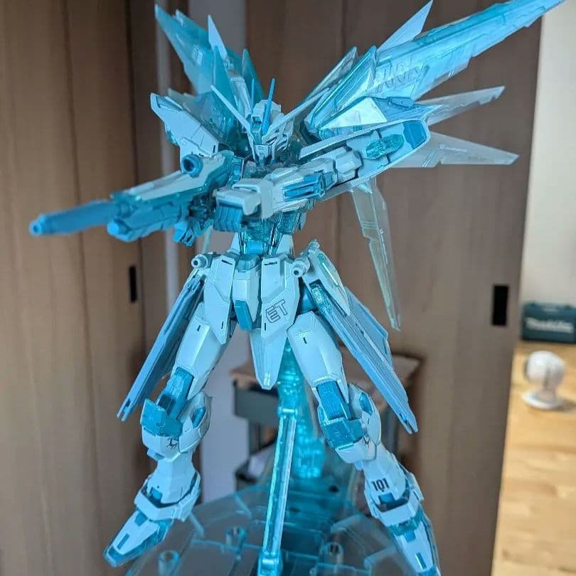 MG 1/100 フリーダムガンダム Ver.2.0