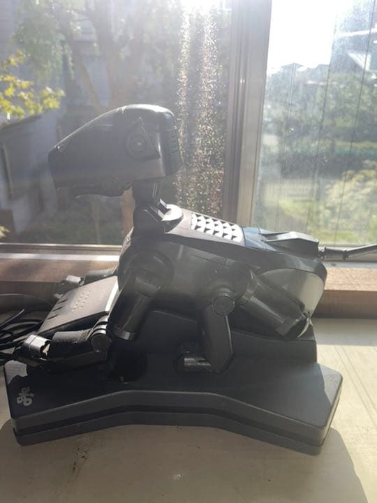 ソニー　犬型　ロボット