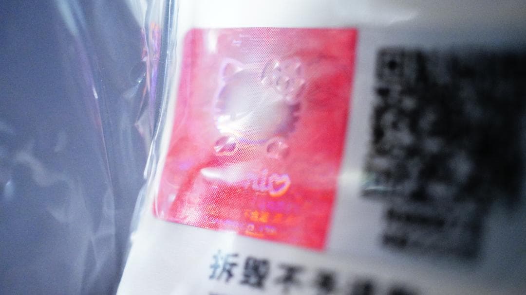 キティちゃん リボン クリスタル サンリオ 腕時計 限定 海外 コラボ