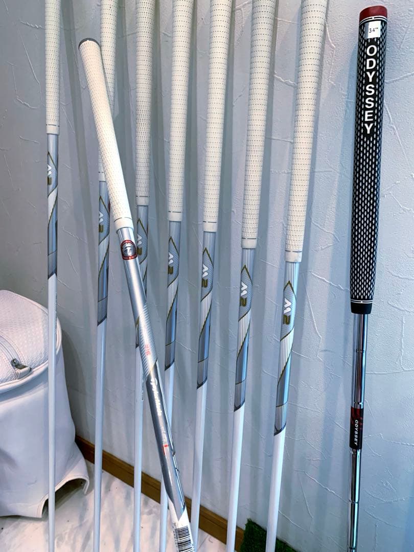 ほぼ新品未使用　テーラーメイド　M2 レディースゴルフクラブ フルセット　優しい