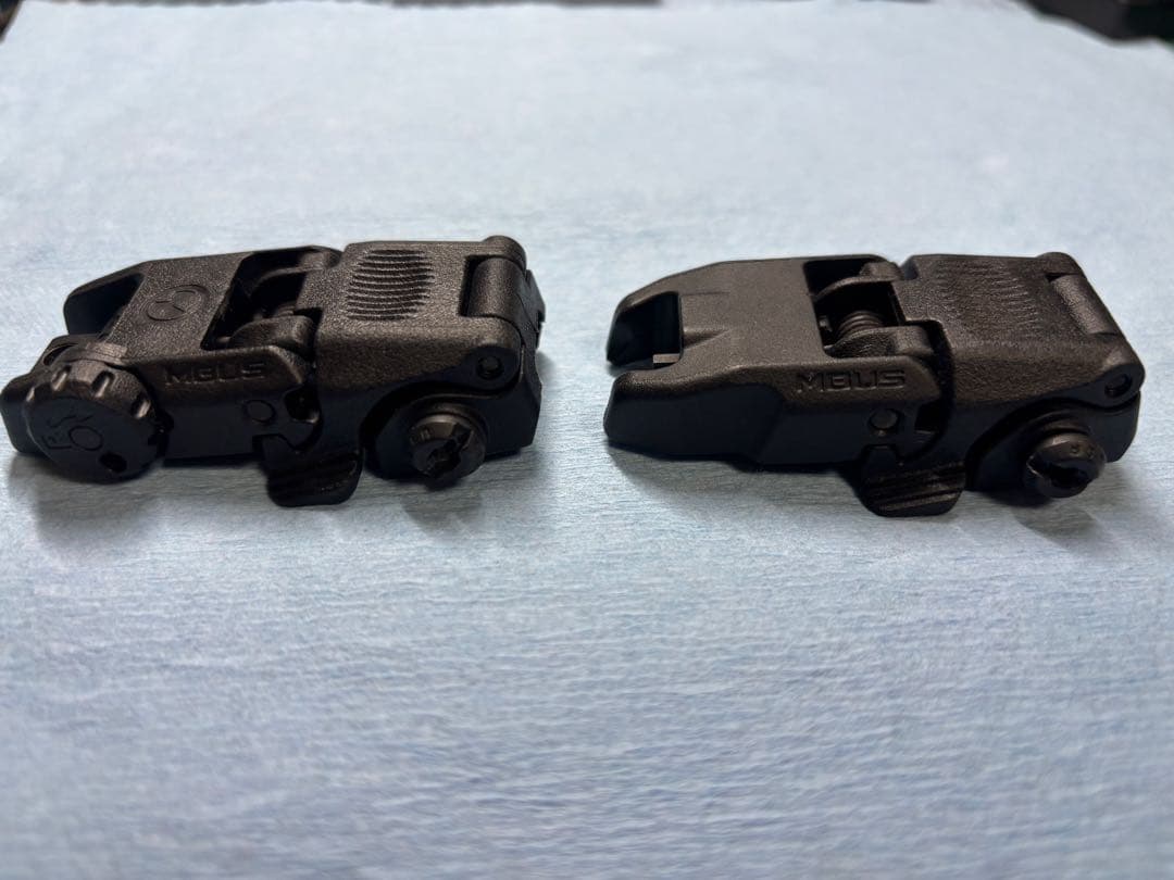 実物 MAGPUL MBUS フロントリアサイト マグプル トレポン MWS