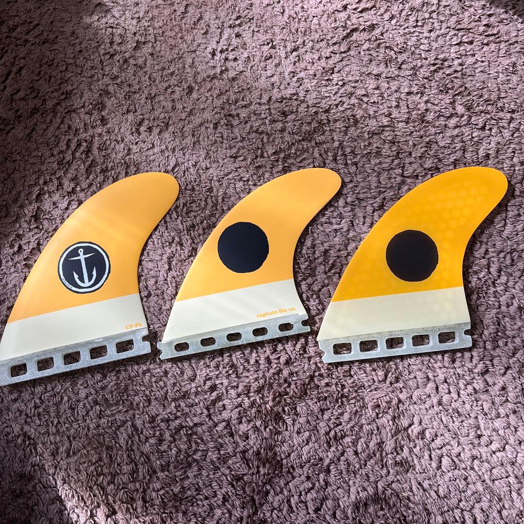 CAPTAIN FIN CF-PIVOT LE-4 3フィン