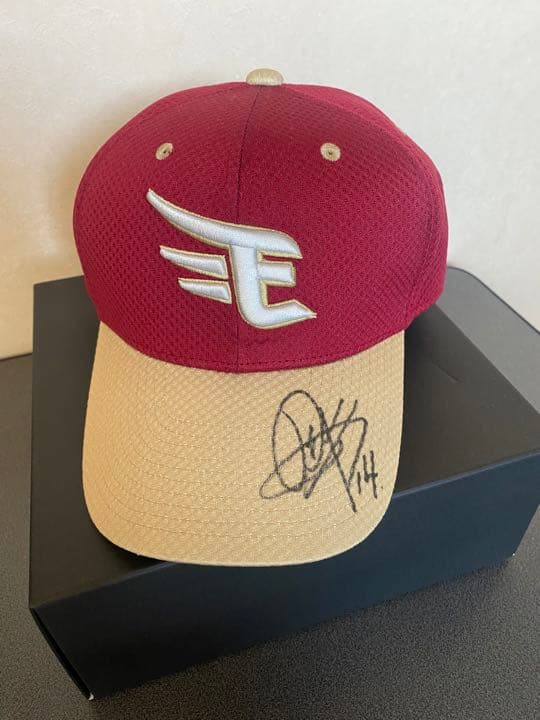 楽天イーグルス　則本昴大　直筆サイン入りキャップ　アクリルケース付き　読売巨人軍