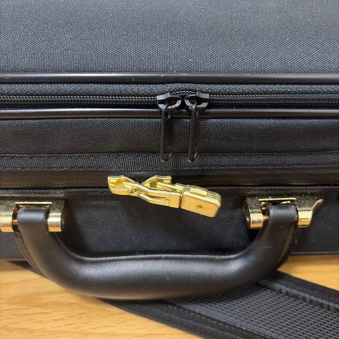 バイオリンケース スーパーライト 黒色 現行品