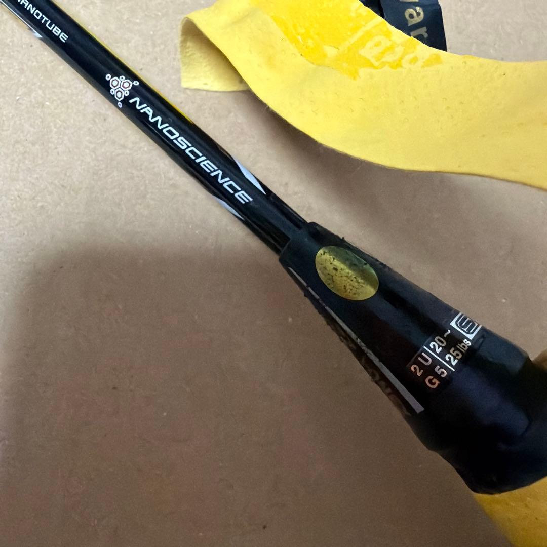 傷ありYONEX ARC SABER 7 バドミントンラケット