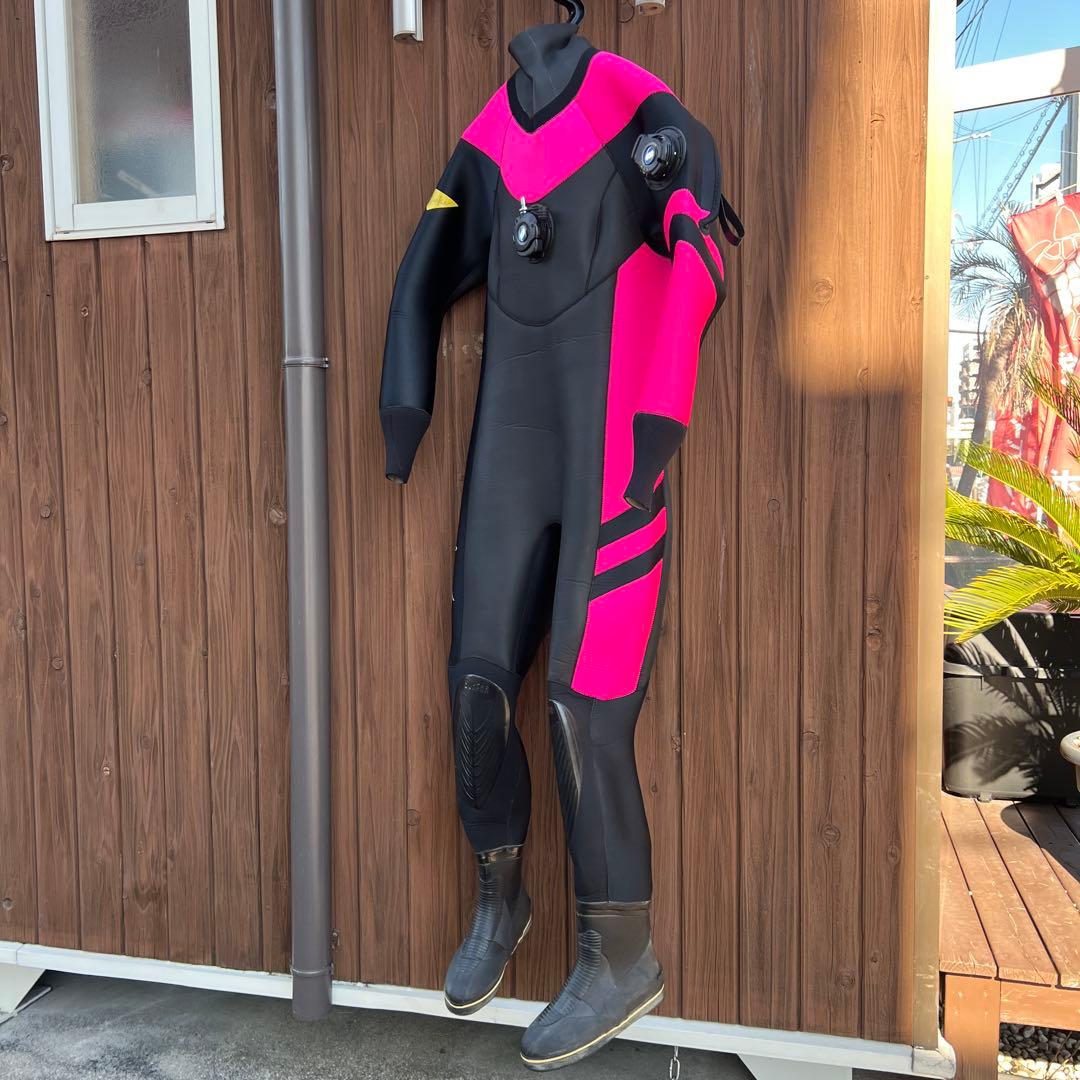 美品 タンク SUNFAN ドライスーツ　163cm 58kg ブーツ25cm