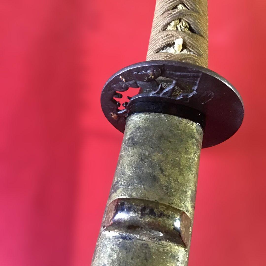 脇差一作拵　目貫飛龍　金被切刃　安親在銘鍔　金泥塗鞘　繋ぎは木製