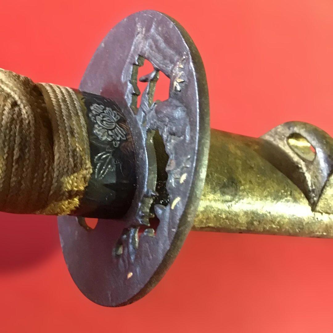 脇差一作拵　目貫飛龍　金被切刃　安親在銘鍔　金泥塗鞘　繋ぎは木製