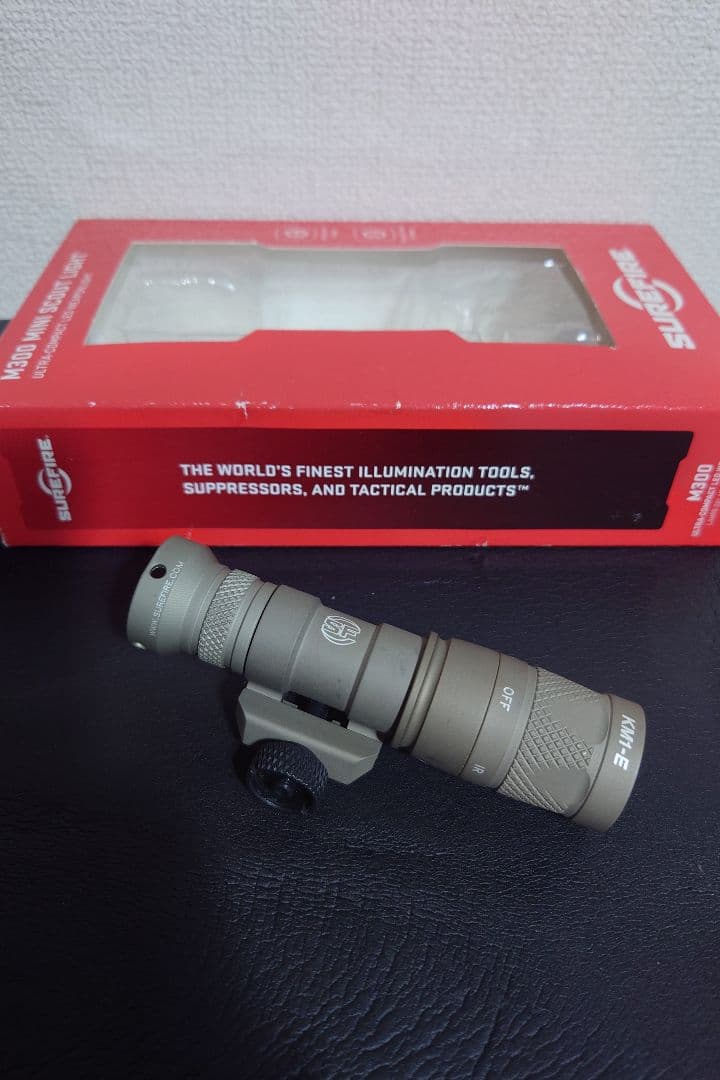 実物 Surefire M300V MINI SCOUT LIGHT