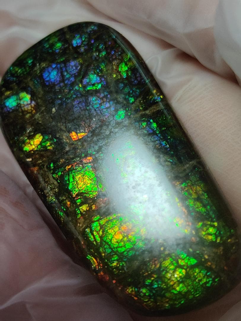 アンモライト　ルース　最後の画像２枚裏面発色　24-0735 39000