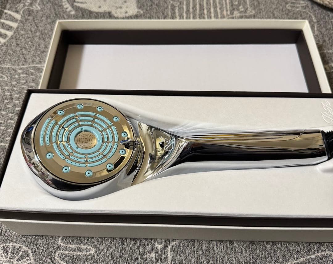 ぶらっくでびる～　ReFa ファインバブル u シャワーヘッド　シルバー