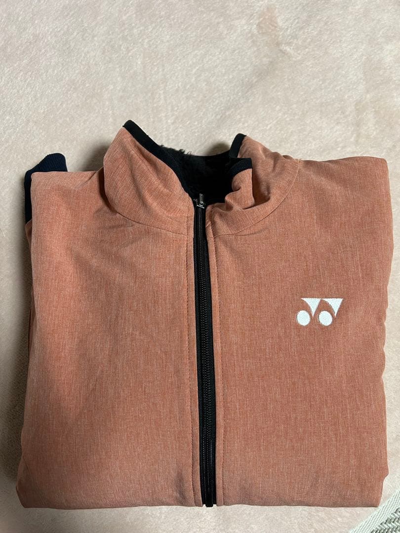 YONEX ボアリバーシブルジャケット　オレンジブラウン