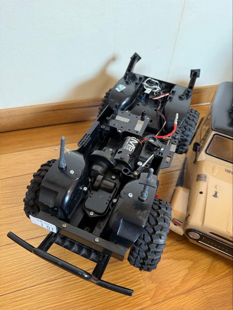 タミヤcc-01トヨタ ランドクルーザー 1/10クローラーラジコン