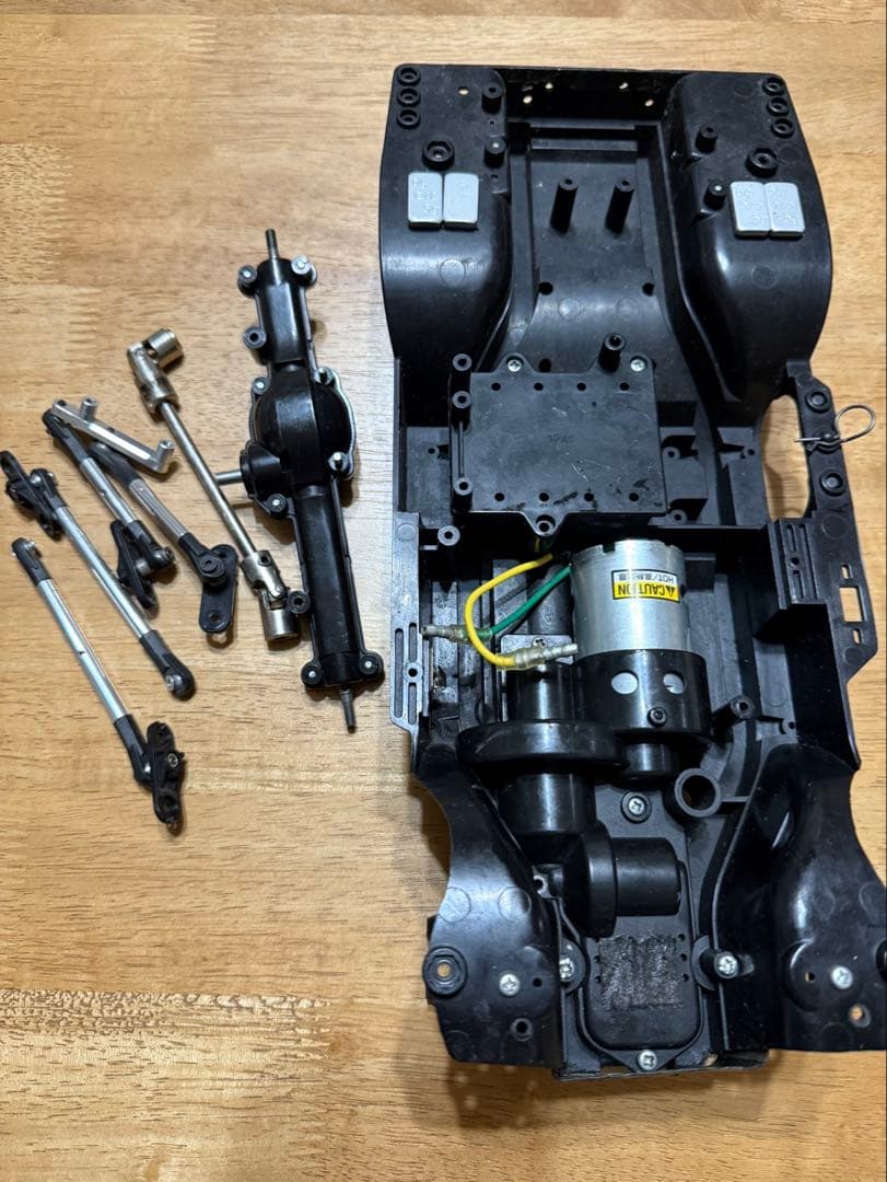 タミヤcc-01トヨタ ランドクルーザー 1/10クローラーラジコン