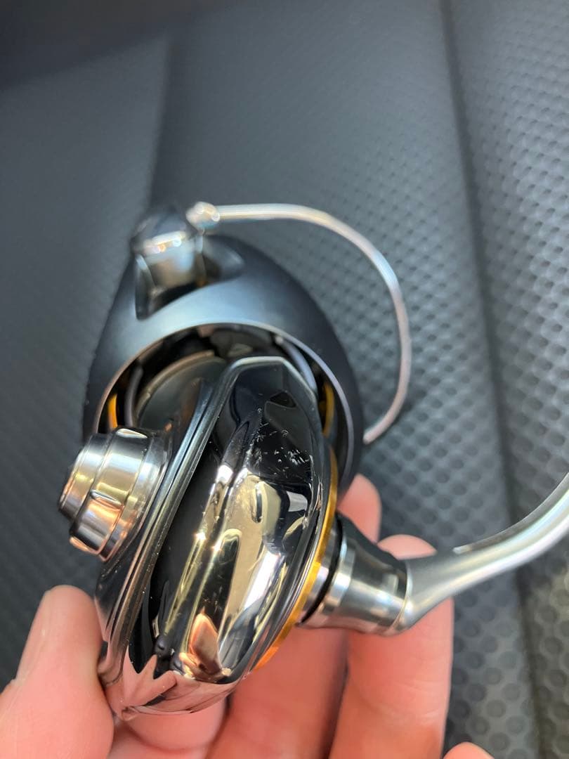 ダイワ　AIRITY スピニングリール コルクハンドル PC LT2500-H