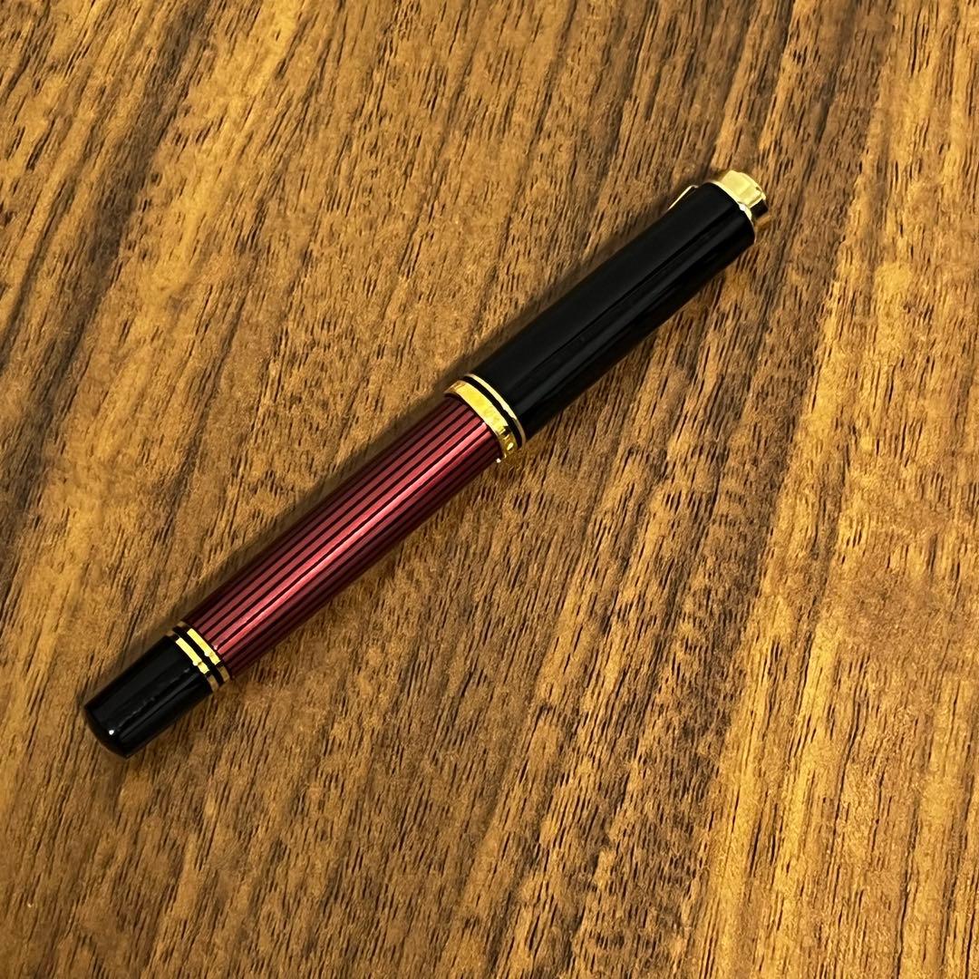 Pelikan ペリカン　ボールペン　スーべレーン　赤