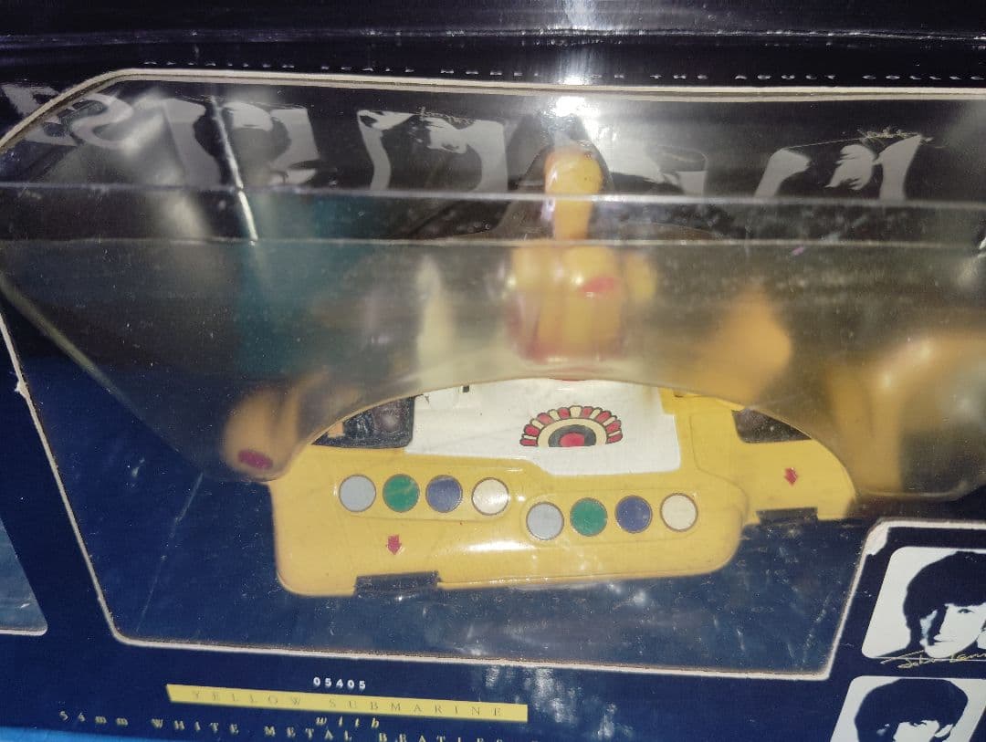 Corgi ビートルズ イエローサブマリン 特別版