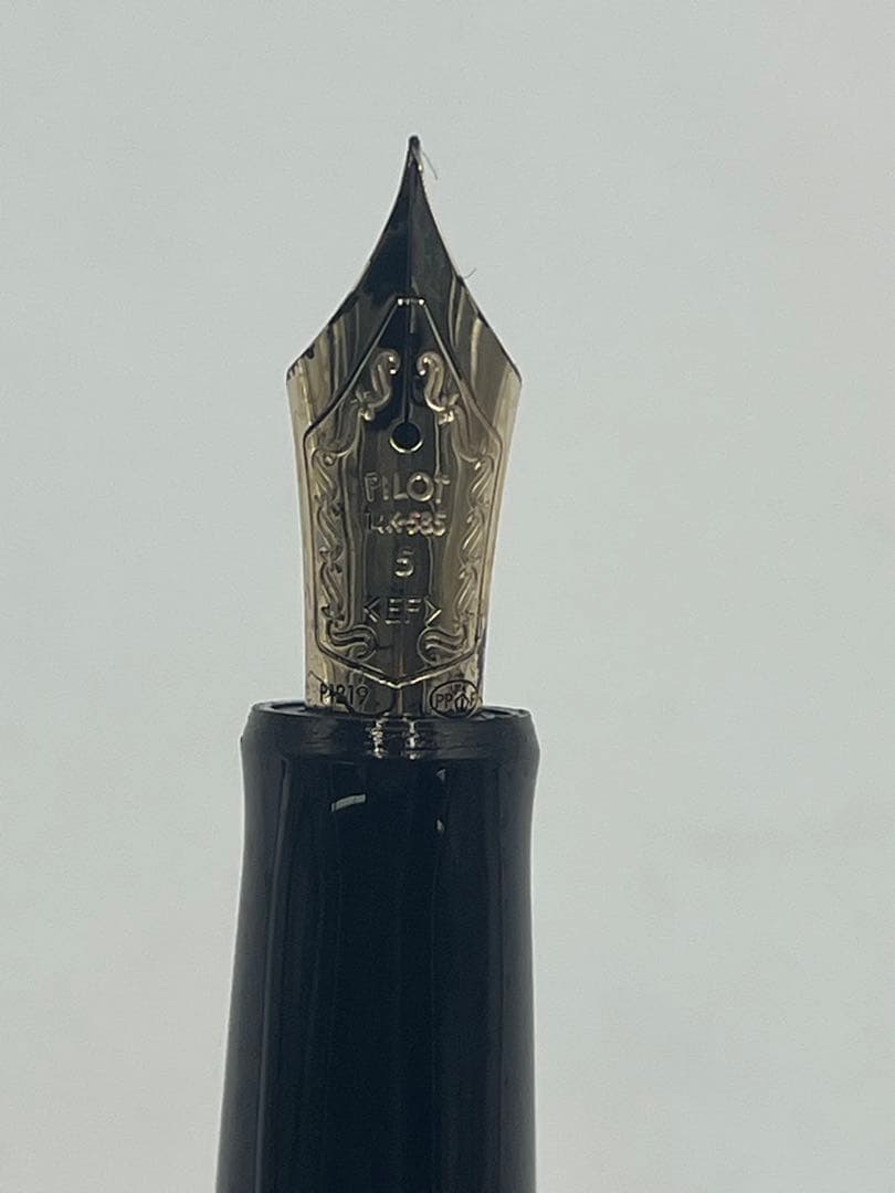 PILOT 万年筆カスタム74 EF 黒　585 14K 14金