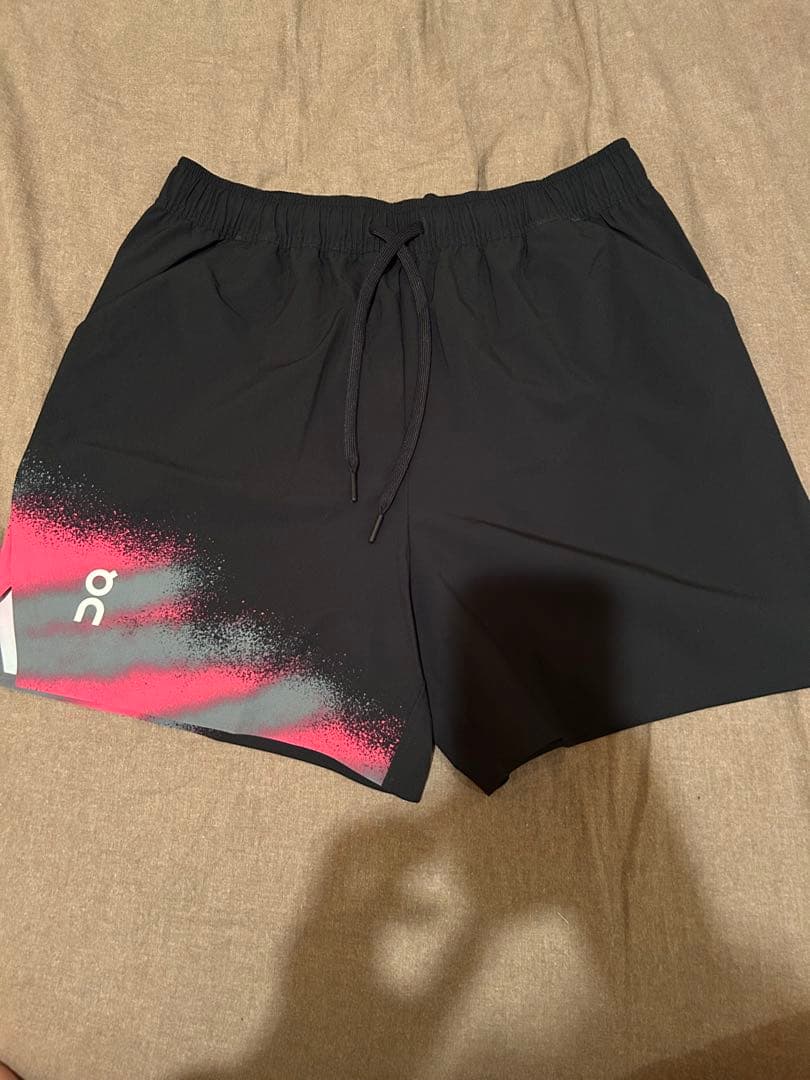 On Court Shorts Men’s Sサイズ