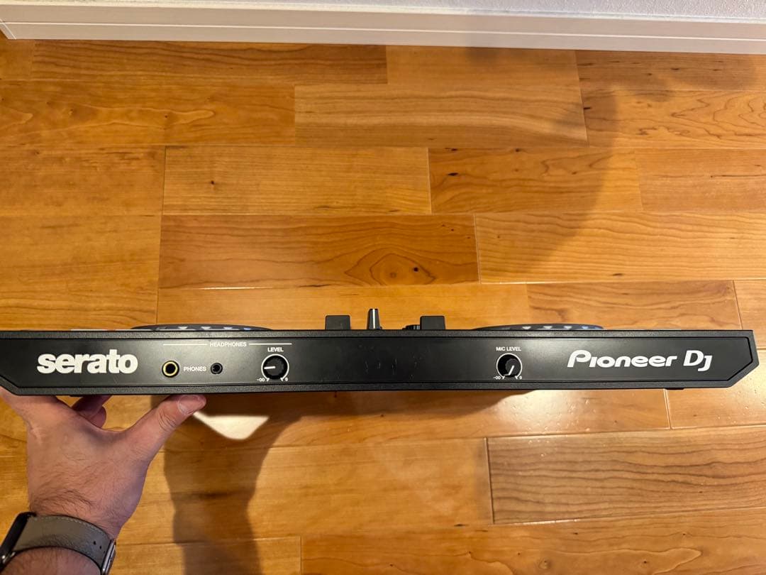 Pioneer DJ DDJ-SR2 DJコントローラー