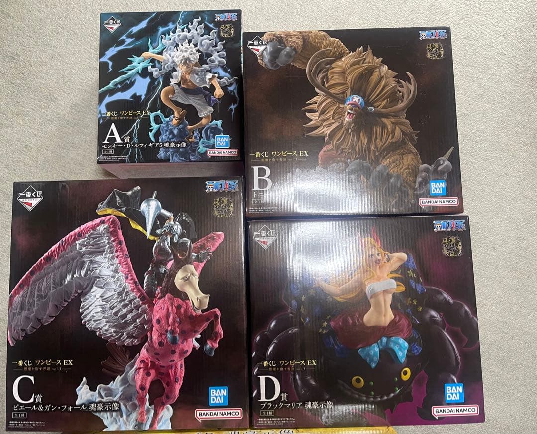 ワンピース　くじ　フィギュアセット