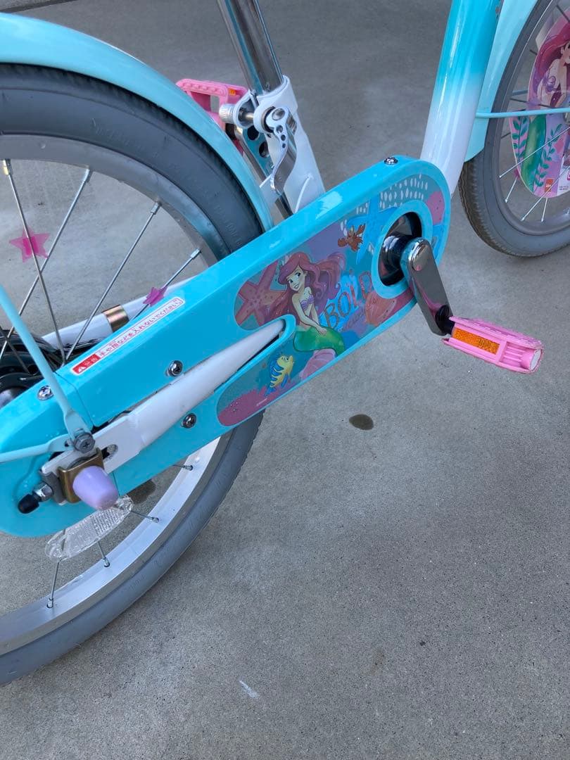 水色　子供　自転車　Disneyアリエル