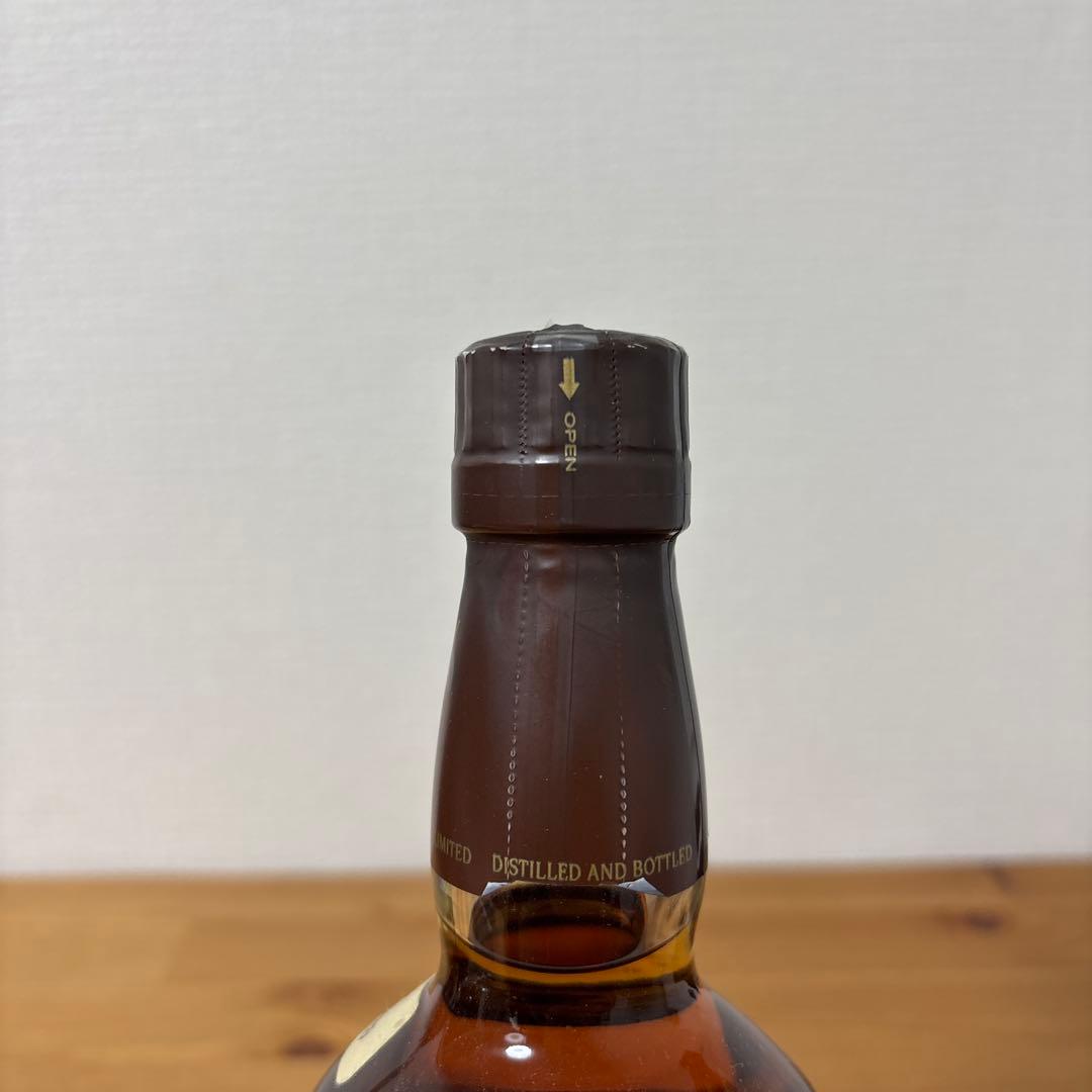 サントリーウイスキー　響17年　50.5 未開封