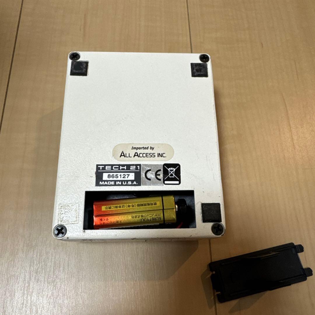 TECH21 Red Ripper 日曜日までのお大幅値下げ