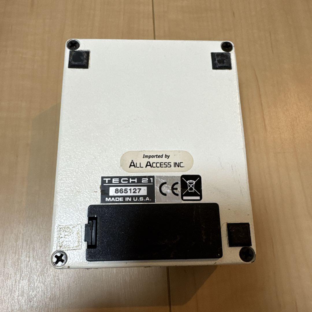 TECH21 Red Ripper 日曜日までのお大幅値下げ