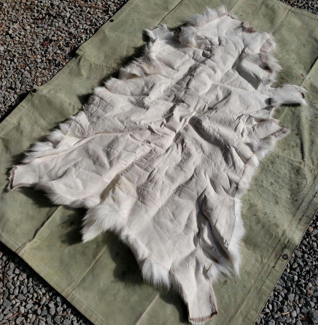 トナカイ毛皮　ラグマット