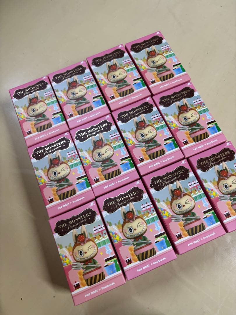 キャラクター POPMART