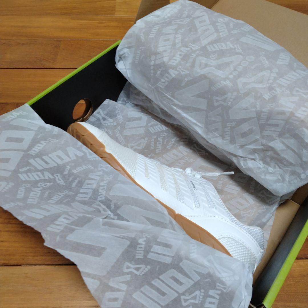 新品最終廃盤人気Inov-8イノヴェイトBARE-XF-210V3 27.0cm