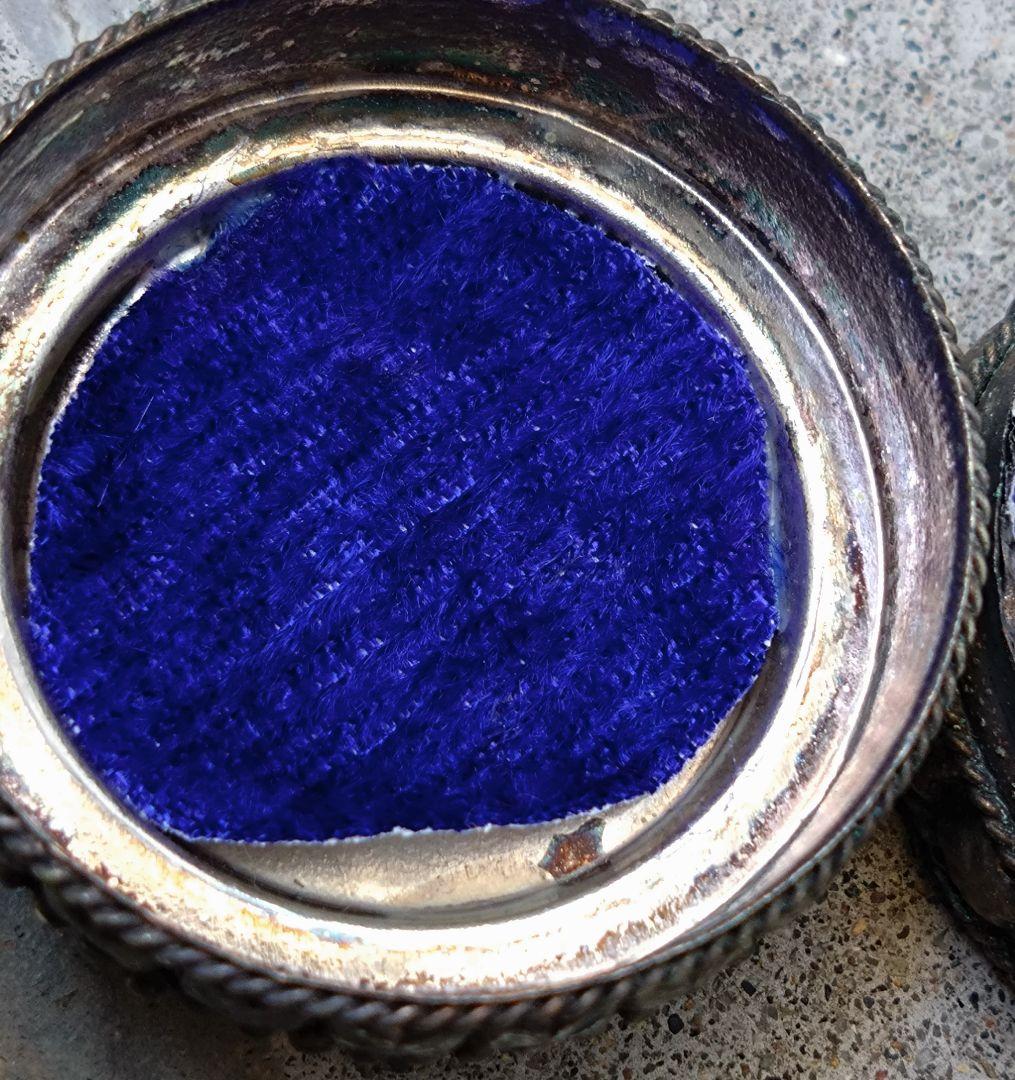 ジグ様　中国ヴィンテージ　少数民族　銀細工　小物入れ　宝箱