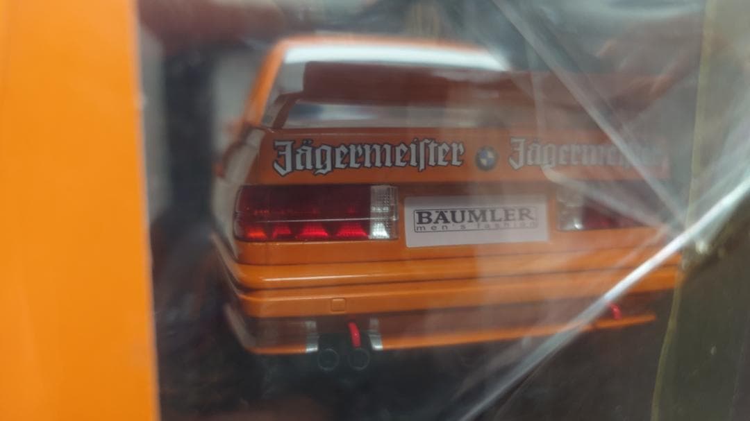 新品★ イクソ ixo  E30 M3 イエガーマイスタ－ 1/18